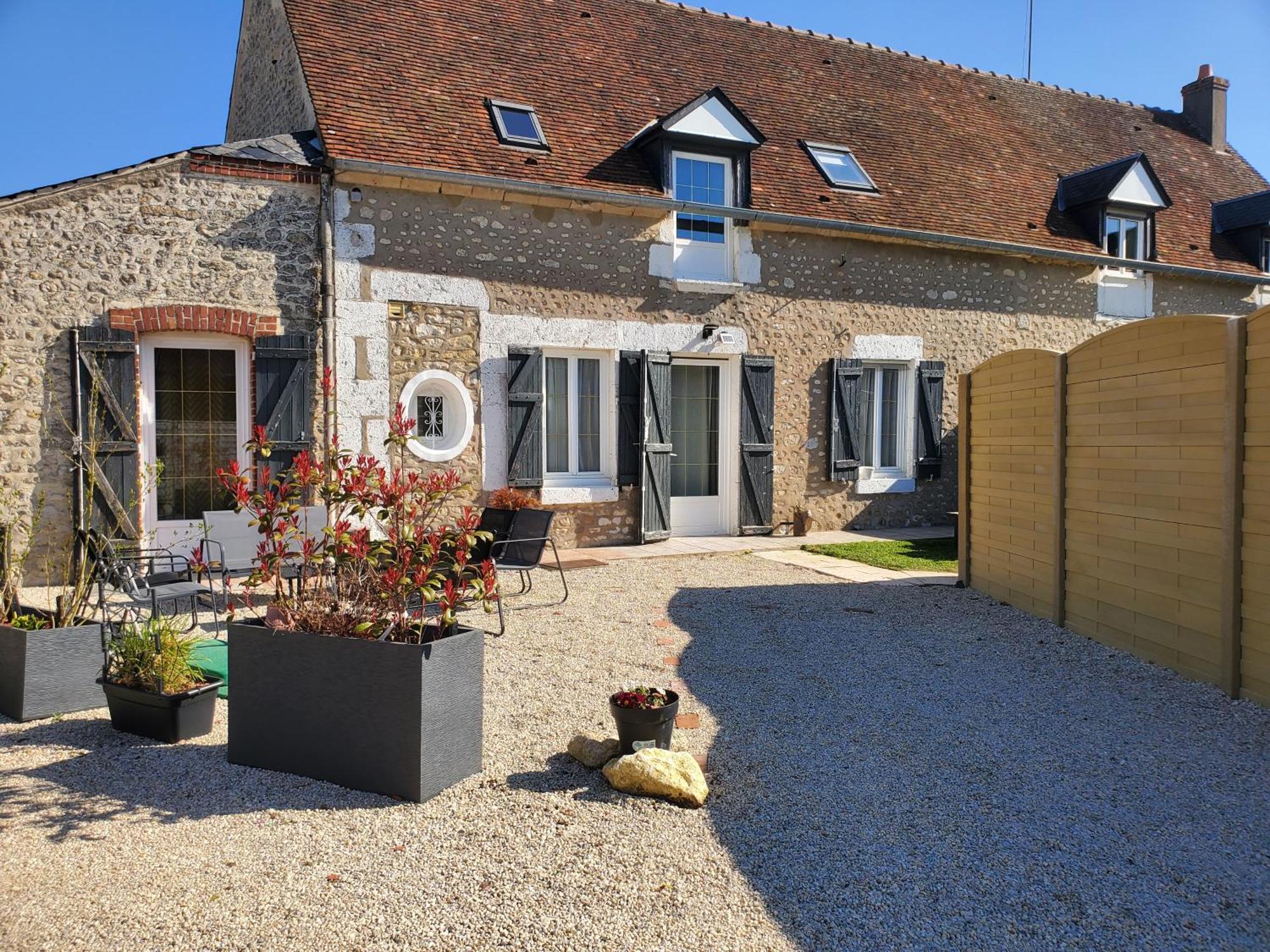 Bed and Breakfast La Petite Folie Eole-en-Beauce Zewnętrze zdjęcie